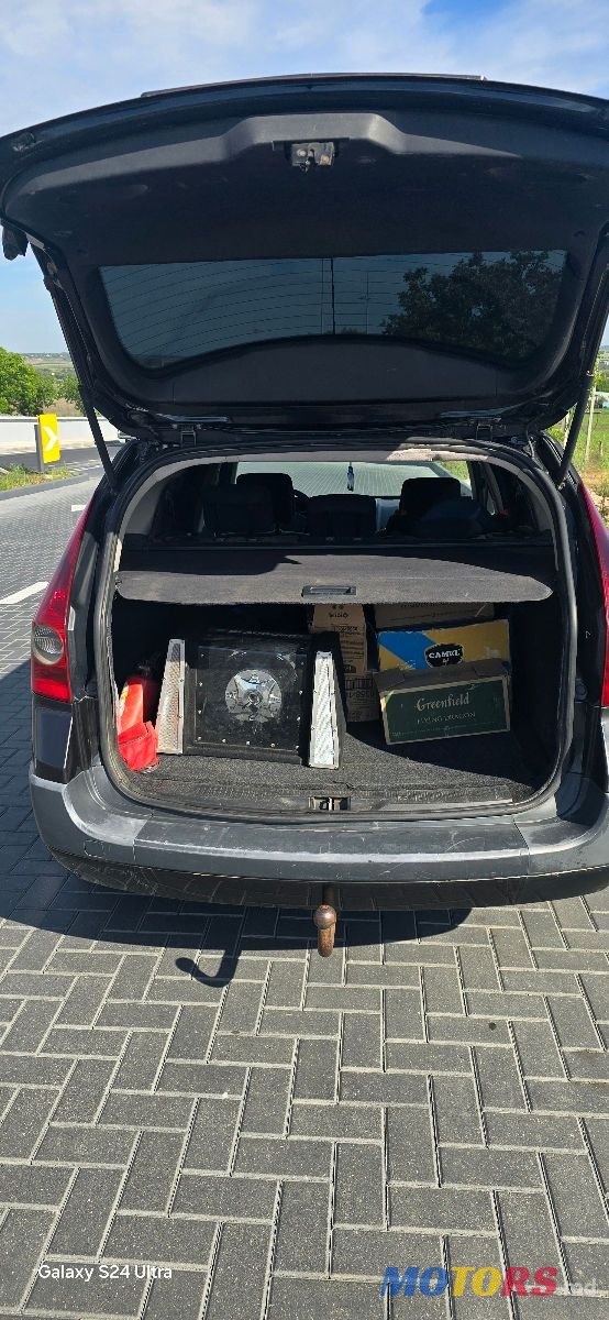 2005' Renault Megane photo #5