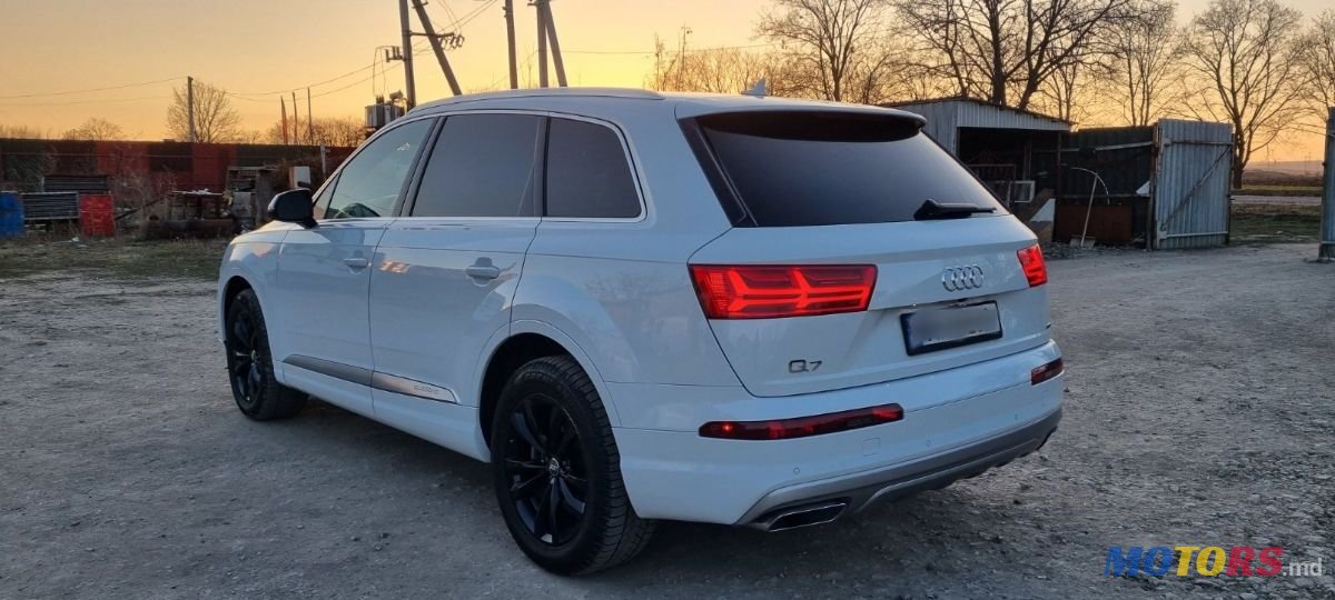 2019' Audi Q7 photo #4