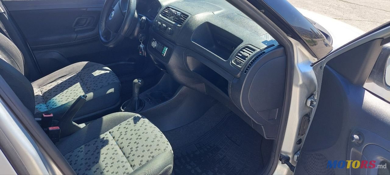 2009' Skoda Roomster photo #5