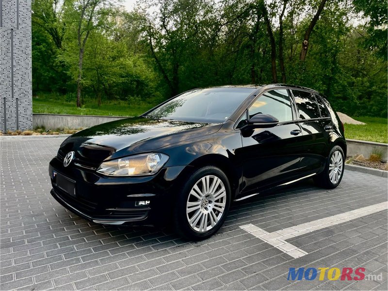 2013' Volkswagen Golf photo #3