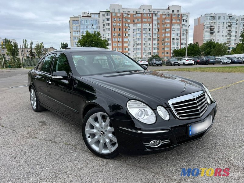 2007' Mercedes-Benz E Класс photo #3