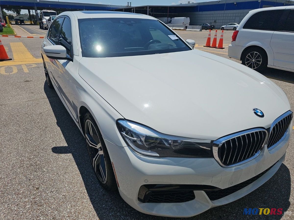 2018' BMW 7 Series photo #3