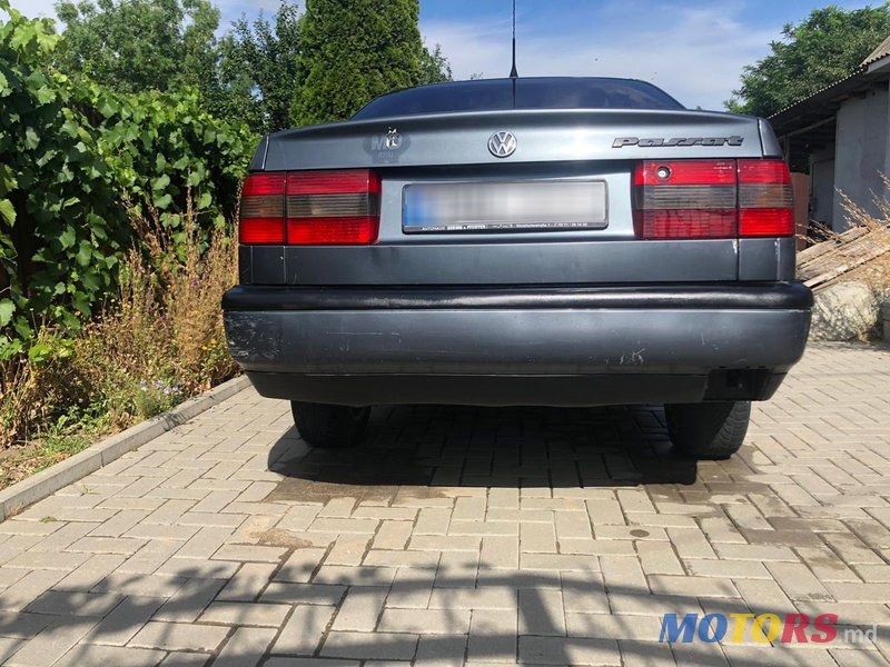 1993' Volkswagen Passat photo #5