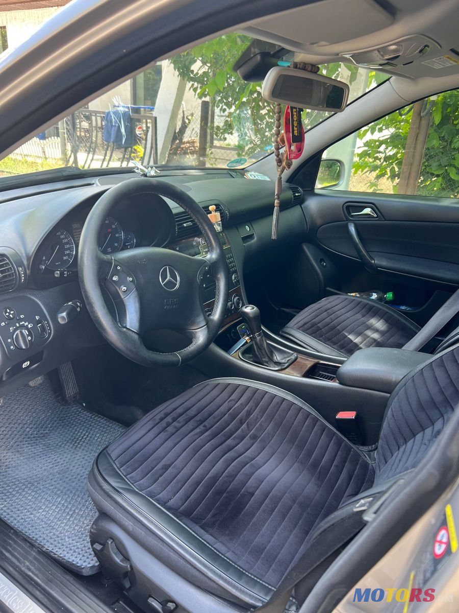 2006' Mercedes-Benz C-Class photo #4