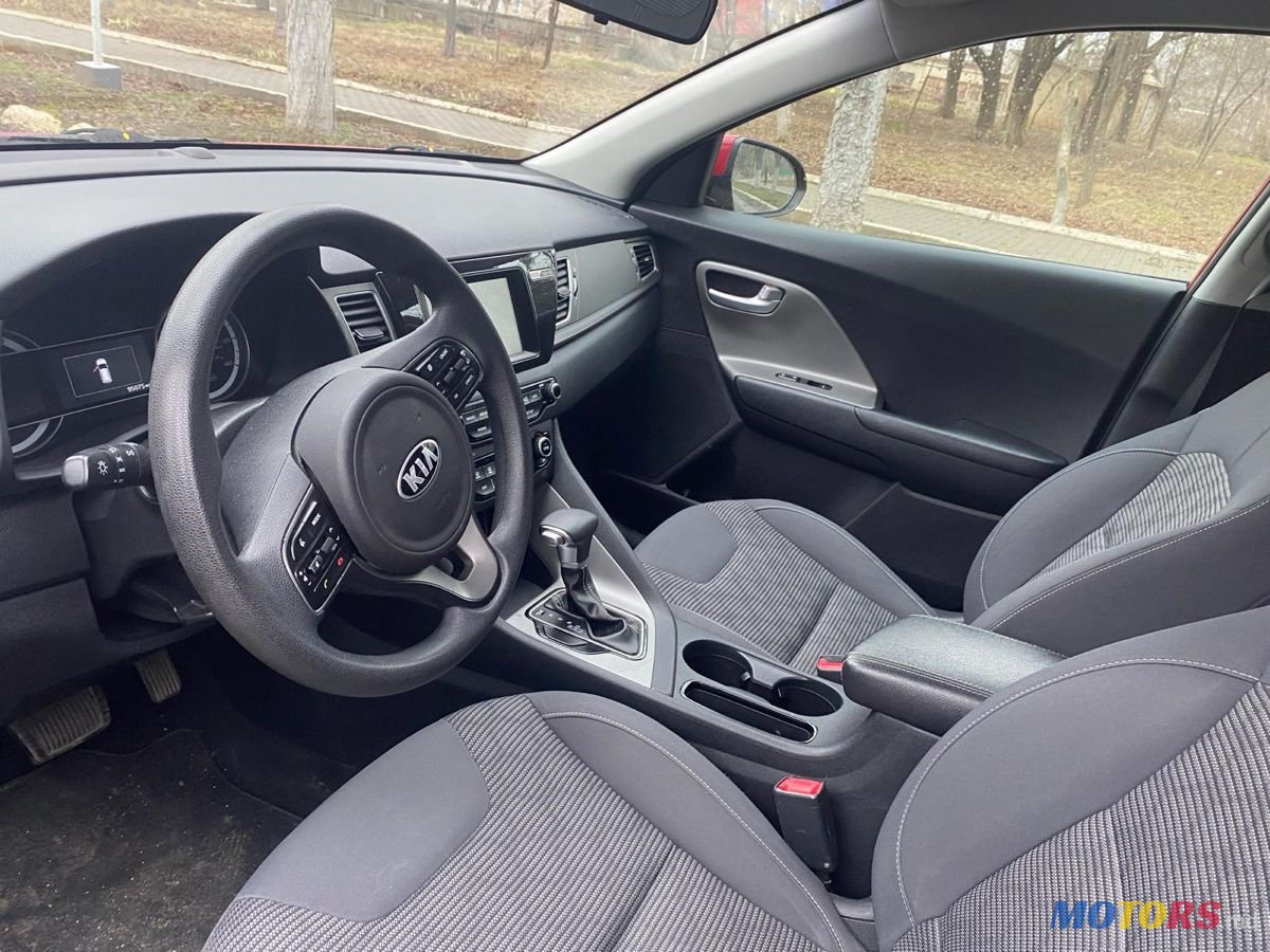 2017' Kia Niro photo #6