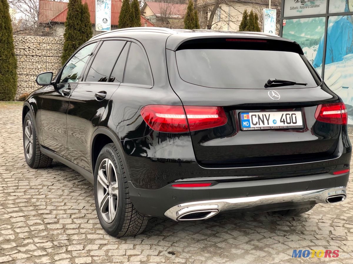 2017' Mercedes-Benz Glc photo #4