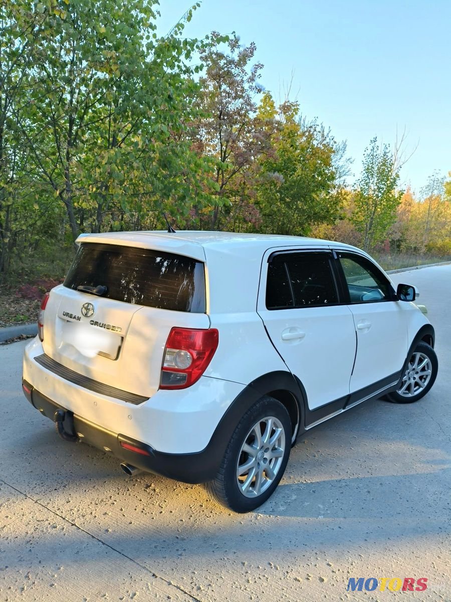 2010' Toyota Urban Cruiser photo #4