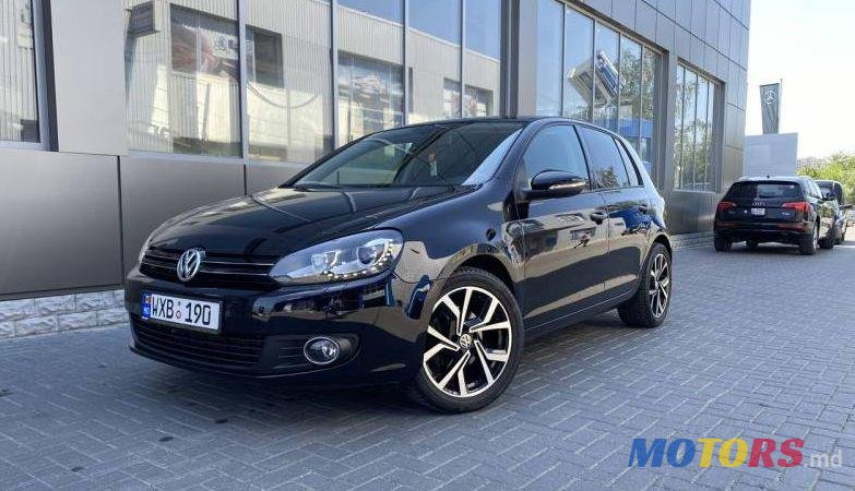 2011' Volkswagen Golf photo #1