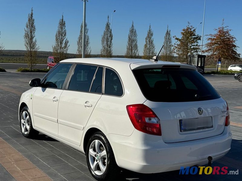 2012' Skoda Fabia photo #4