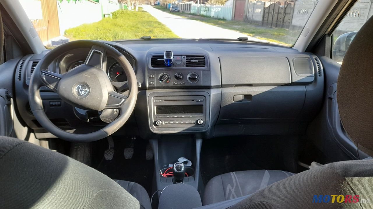 2014' Skoda Fabia photo #3