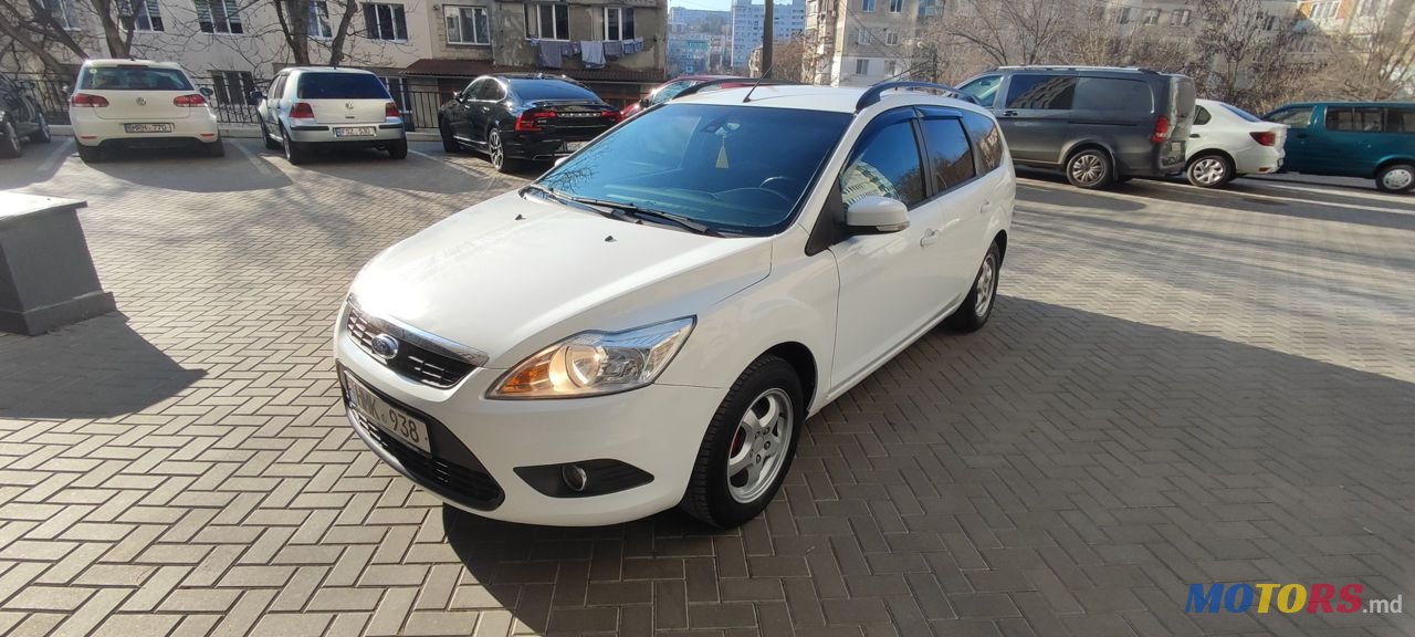 2009' Ford Focus photo #1