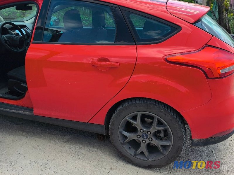 2015' Ford Focus photo #5