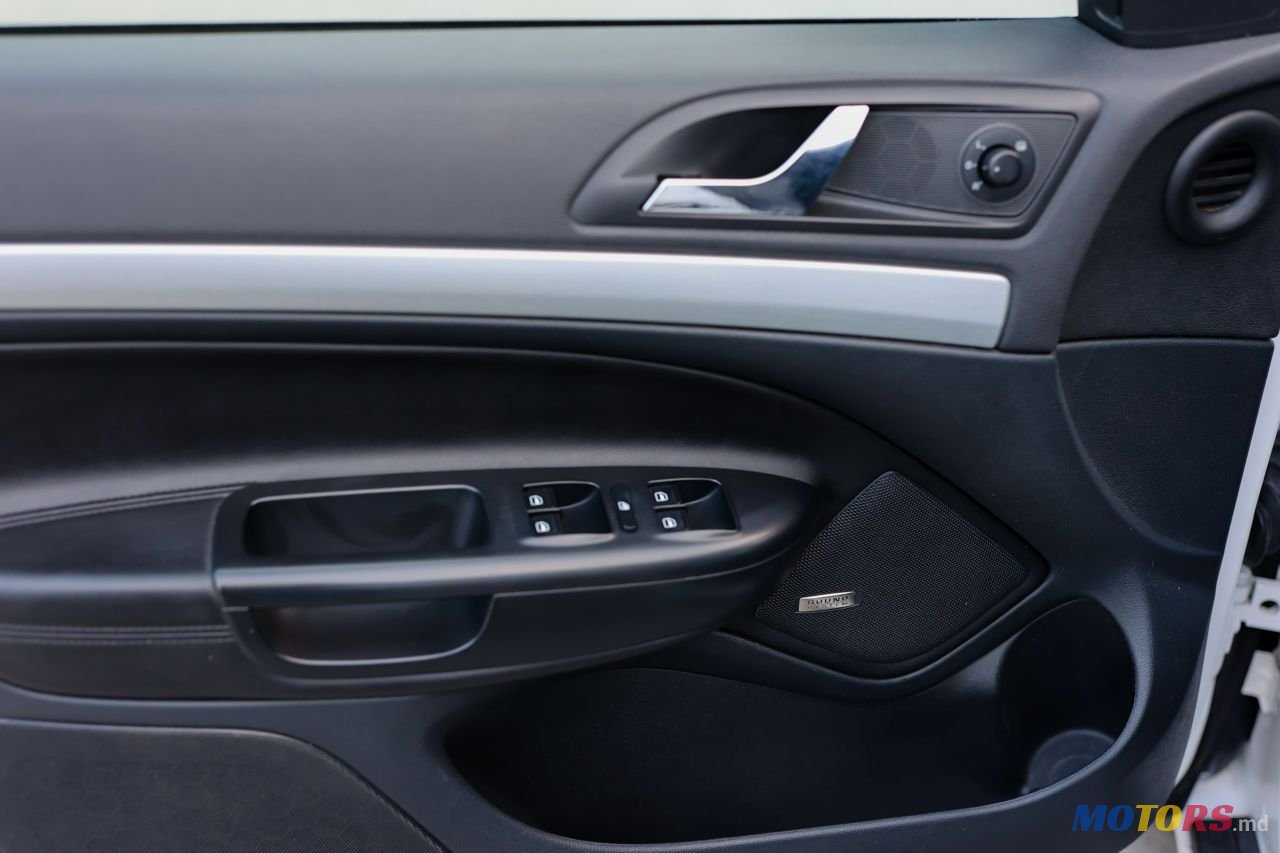 2010' Skoda Octavia Rs photo #5