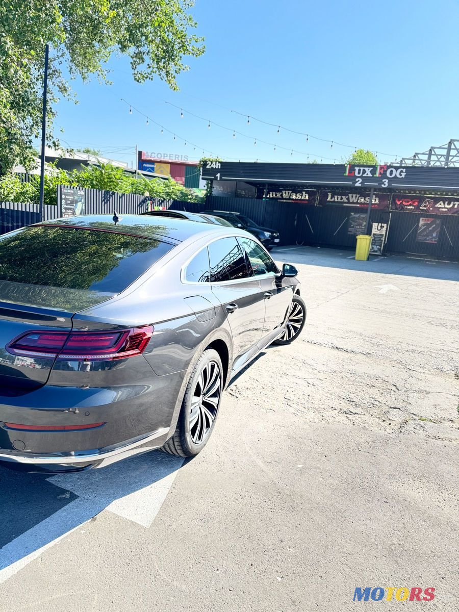 2018' Volkswagen Arteon photo #4