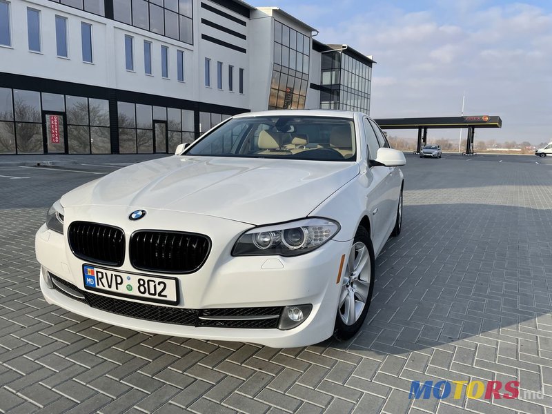 2013' BMW 5 Series photo #1