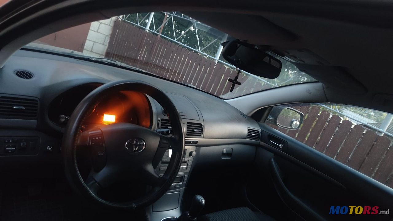 2006' Toyota Avensis photo #5