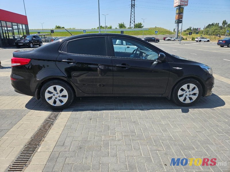 2017' Kia Rio photo #6