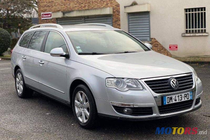 2008' Volkswagen Passat photo #5