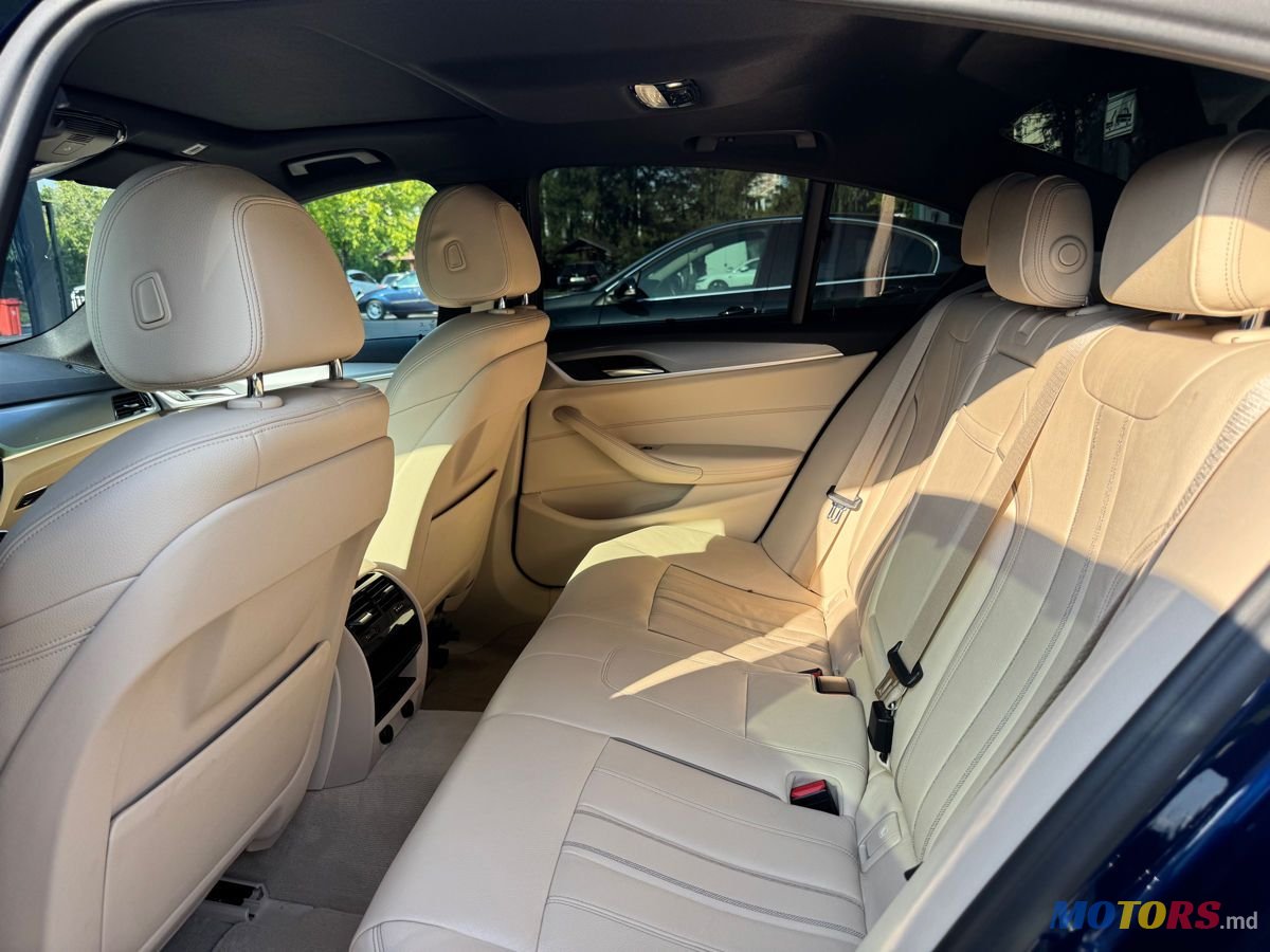 2017' BMW 5 Series photo #6