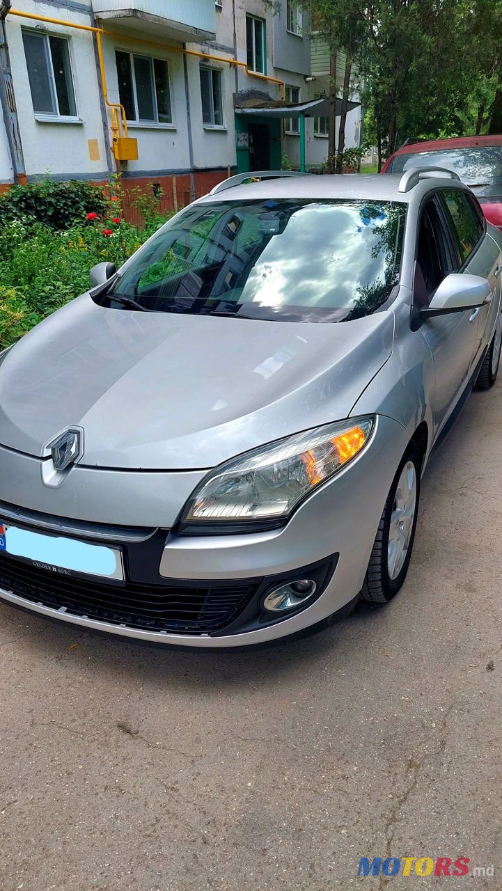 2012' Renault Megane photo #1