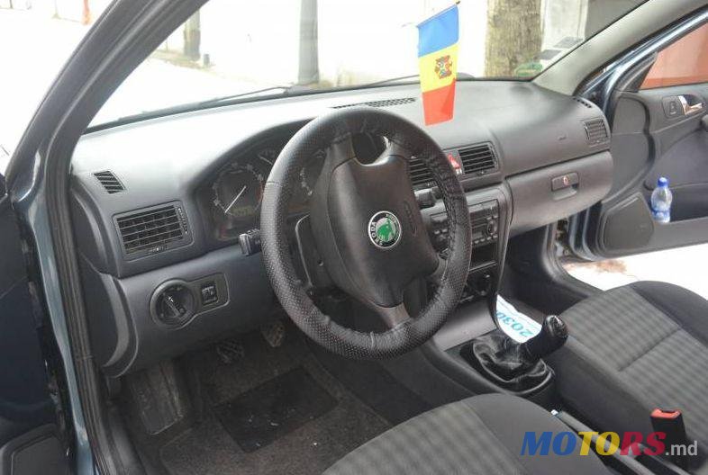 2005' Skoda Octavia photo #4