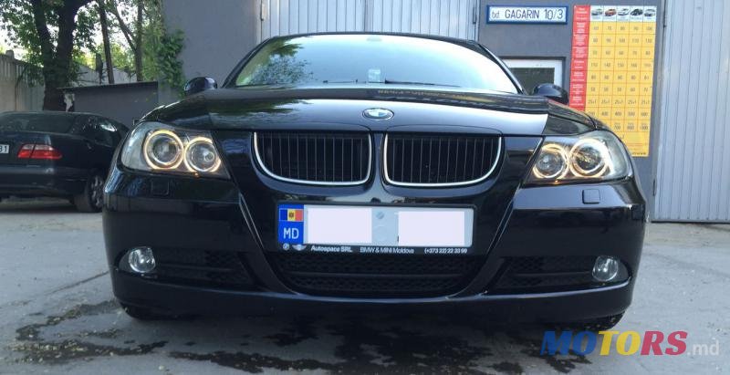 2005' BMW 3 Series photo #1