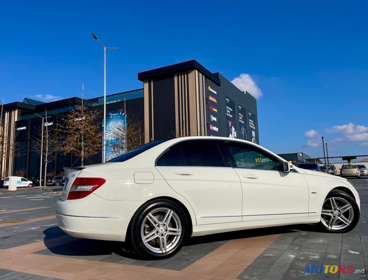 2010' Mercedes-Benz C-Class photo #5