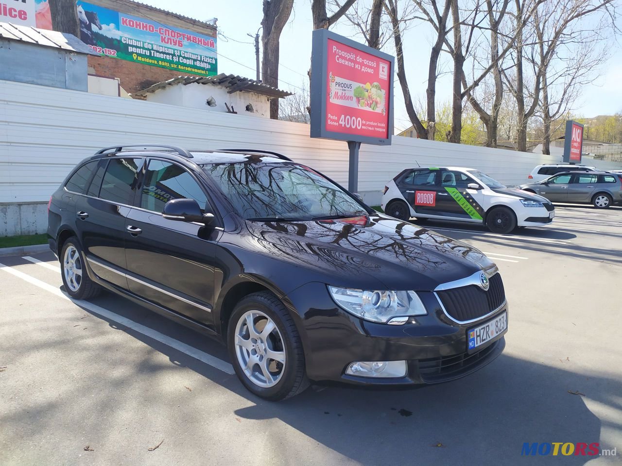 2011' Skoda Superb photo #1