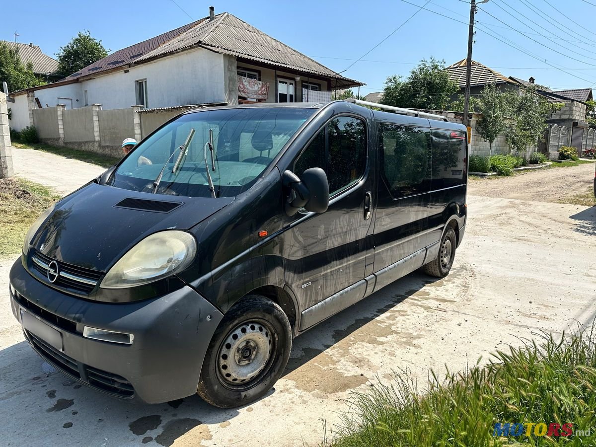 2005' Opel Vivaro photo #2