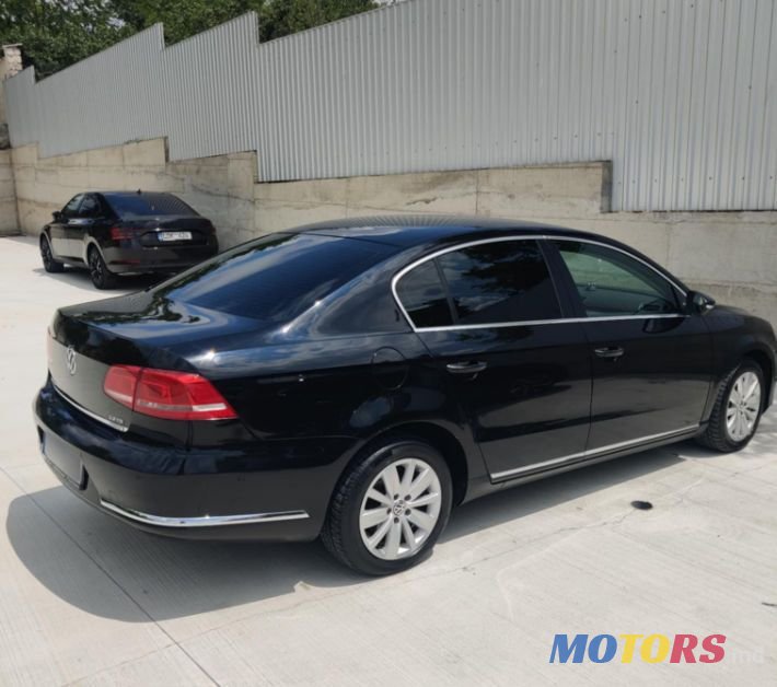 2012' Volkswagen Passat photo #5