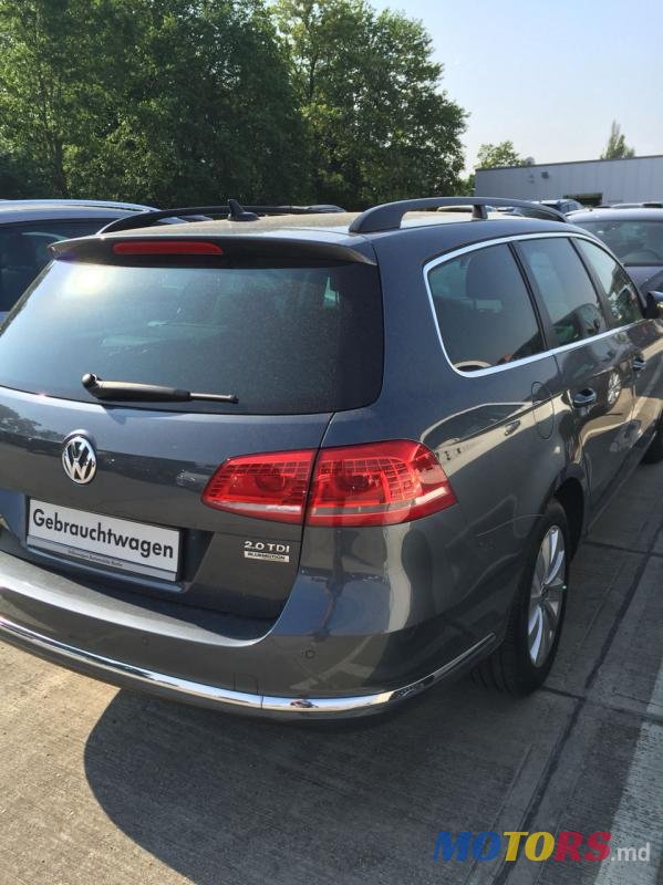 2013' Volkswagen Passat photo #3