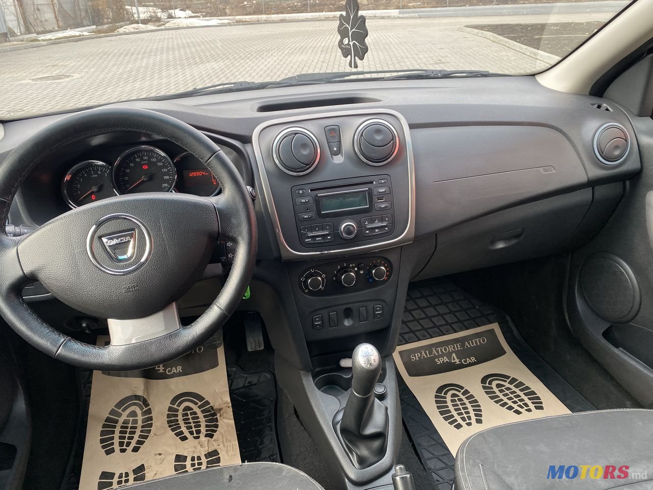 2012' Dacia Sandero photo #6