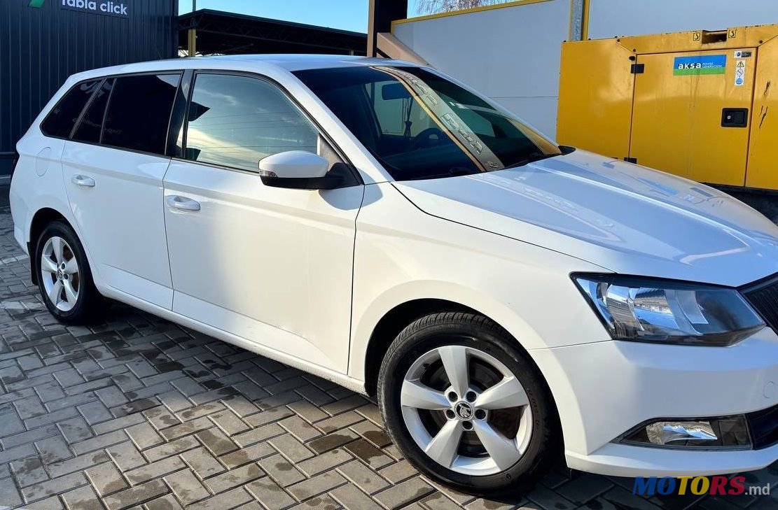 2016' Skoda Fabia photo #2