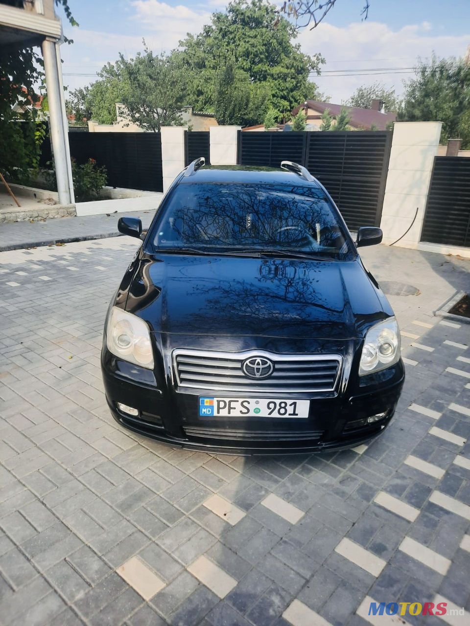 2005' Toyota Avensis photo #1