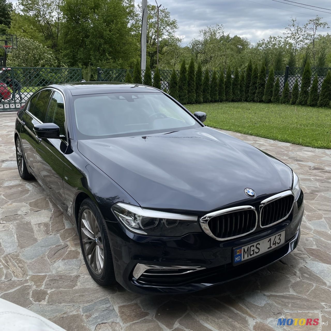 2017' BMW 5 Series photo #3
