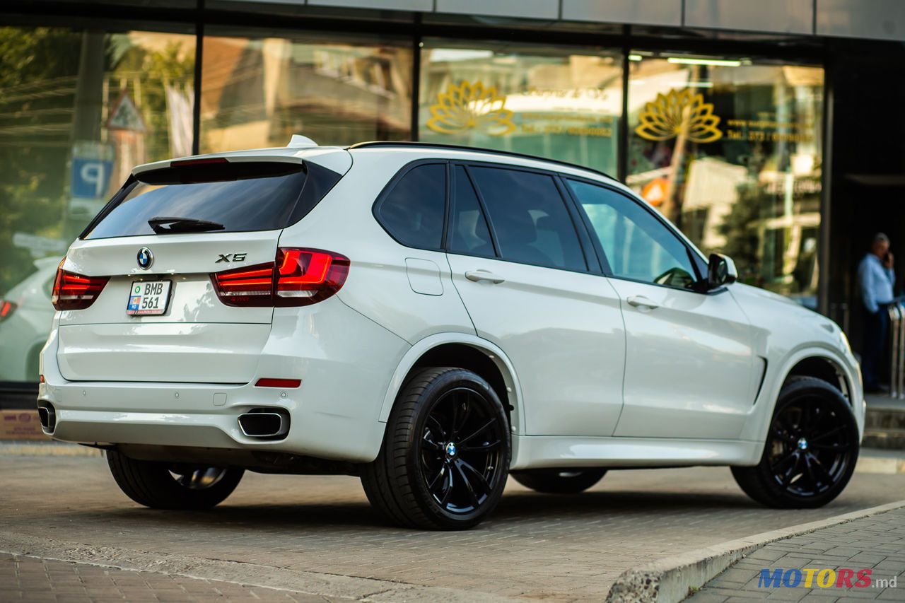 2017' BMW X5 photo #2