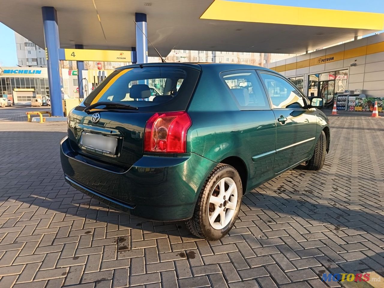 2005' Toyota Corolla photo #2