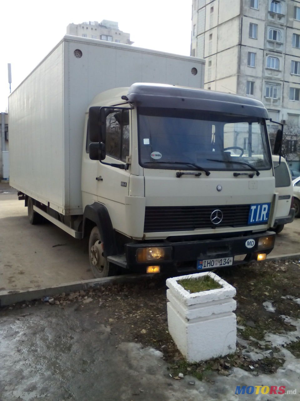 1991' Mercedes-Benz 814 photo #1