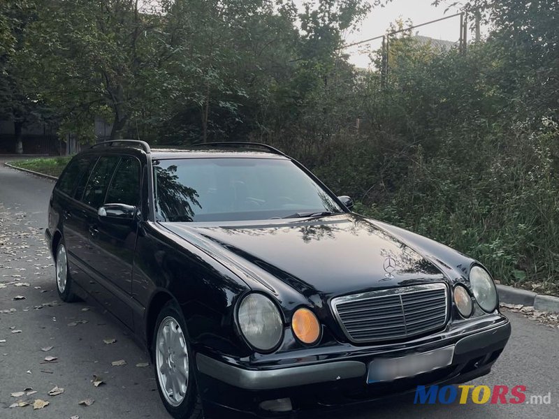 2000' Mercedes-Benz E-Class photo #3