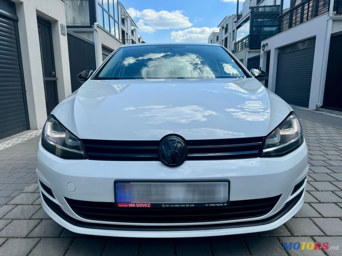 2015' Volkswagen Golf photo #1