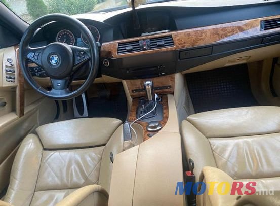 2007' BMW 5 Series photo #6