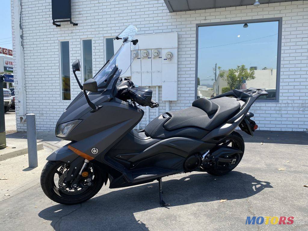 2015' Yamaha T-MAX photo #1
