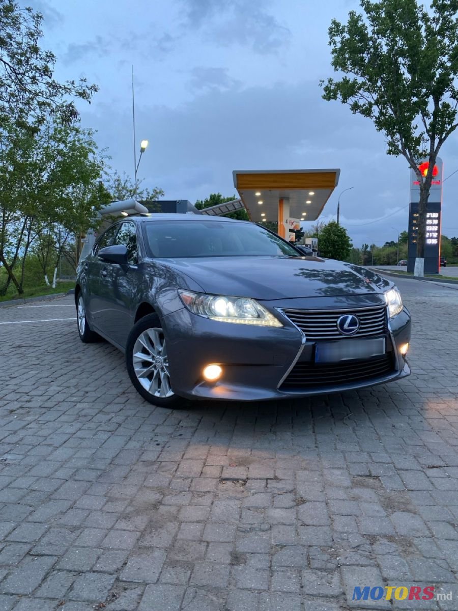 2012' Lexus Es Series photo #1