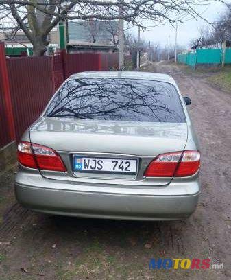 2001' Nissan Maxima photo #2