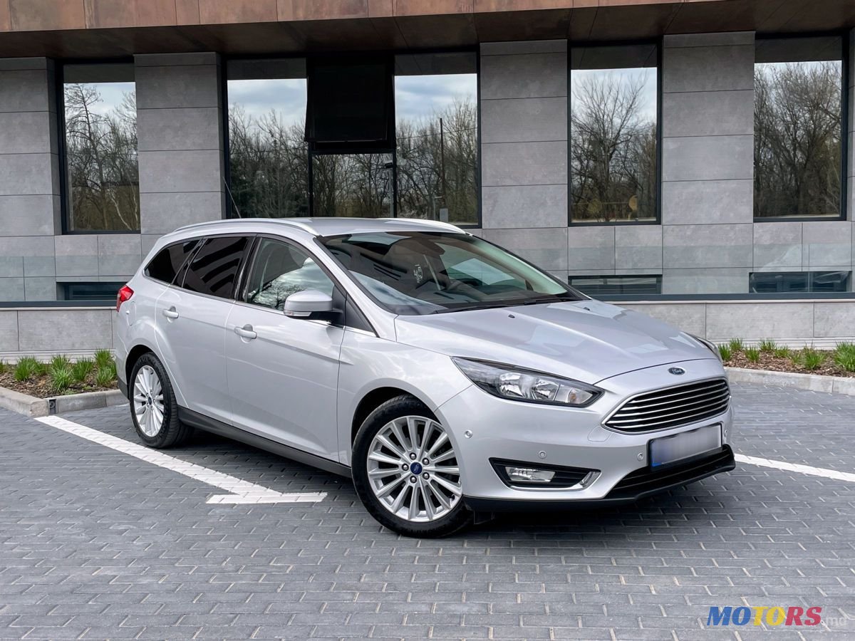 2017' Ford Focus photo #3