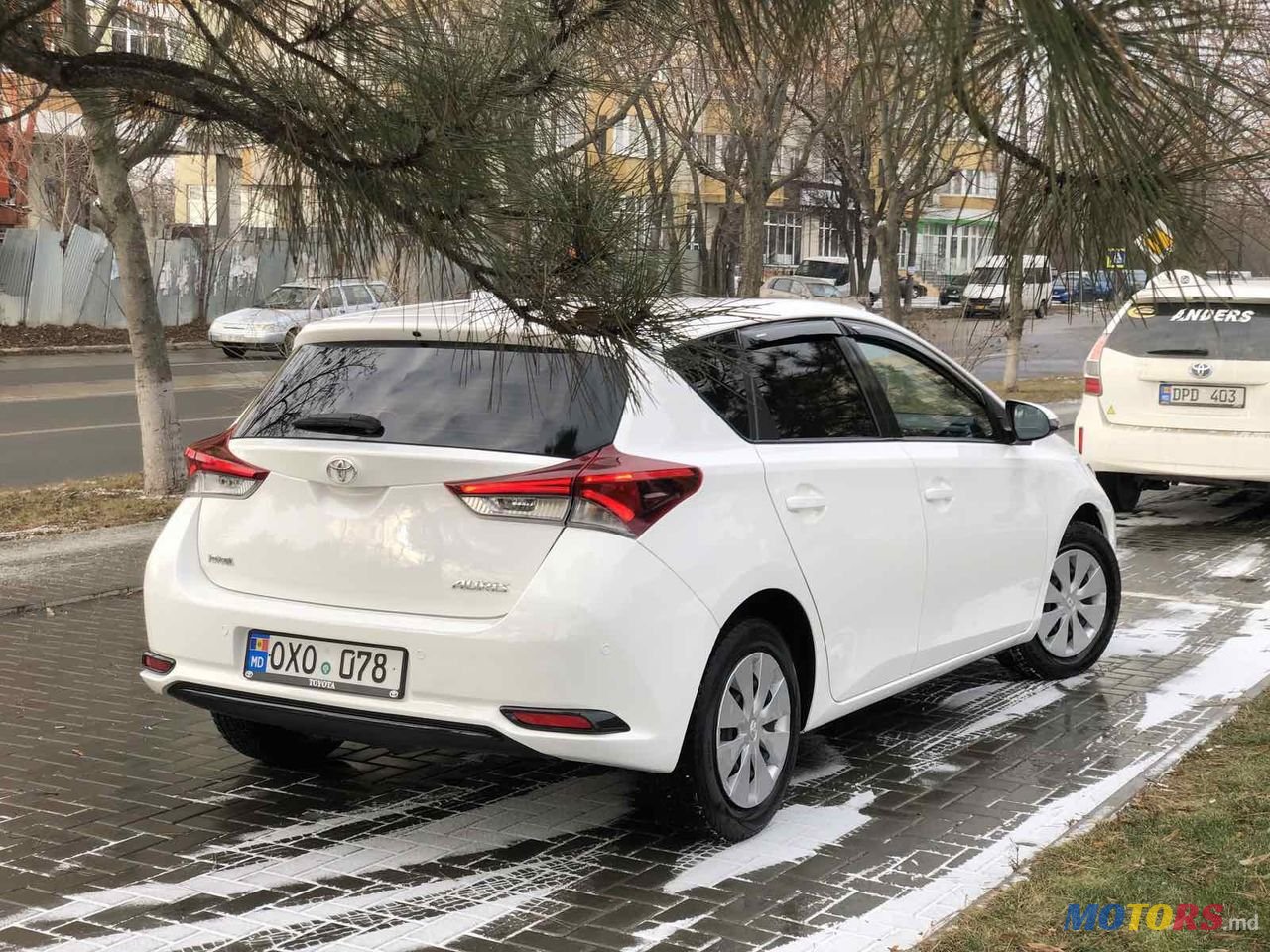 2015' Toyota Auris photo #5