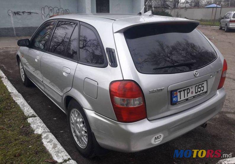 2001' Mazda 323 photo #1