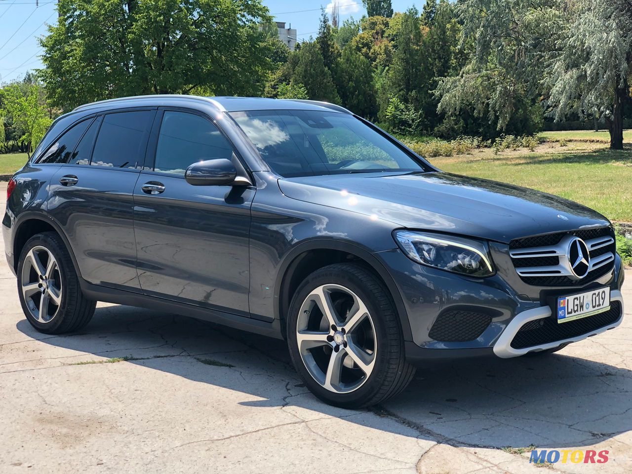 2016' Mercedes-Benz Glc photo #1