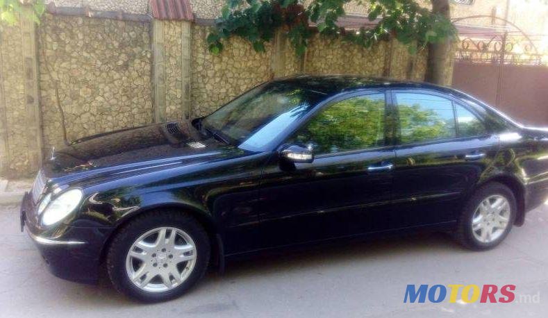 2003' Mercedes-Benz E photo #1