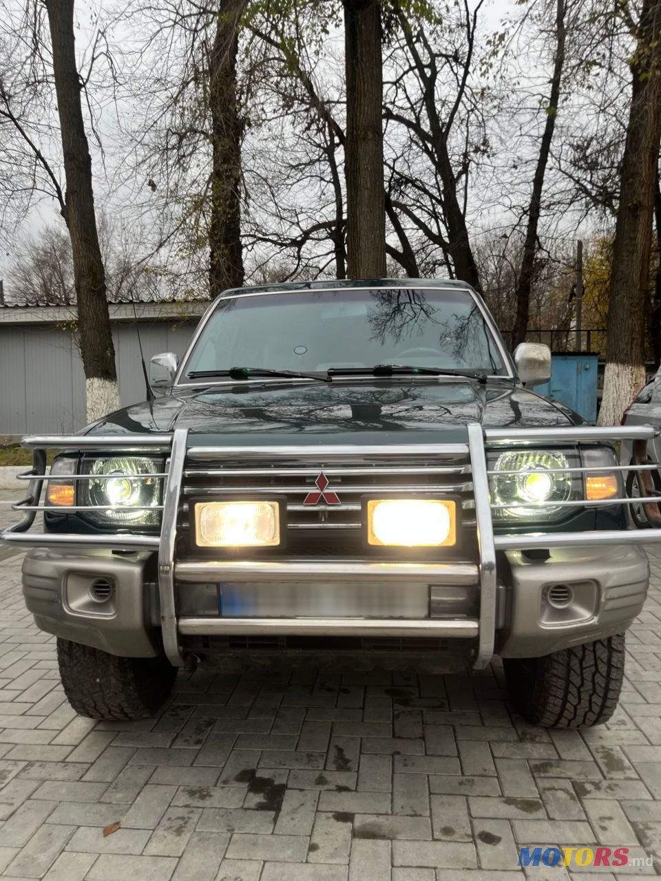 1998' Mitsubishi Pajero photo #3